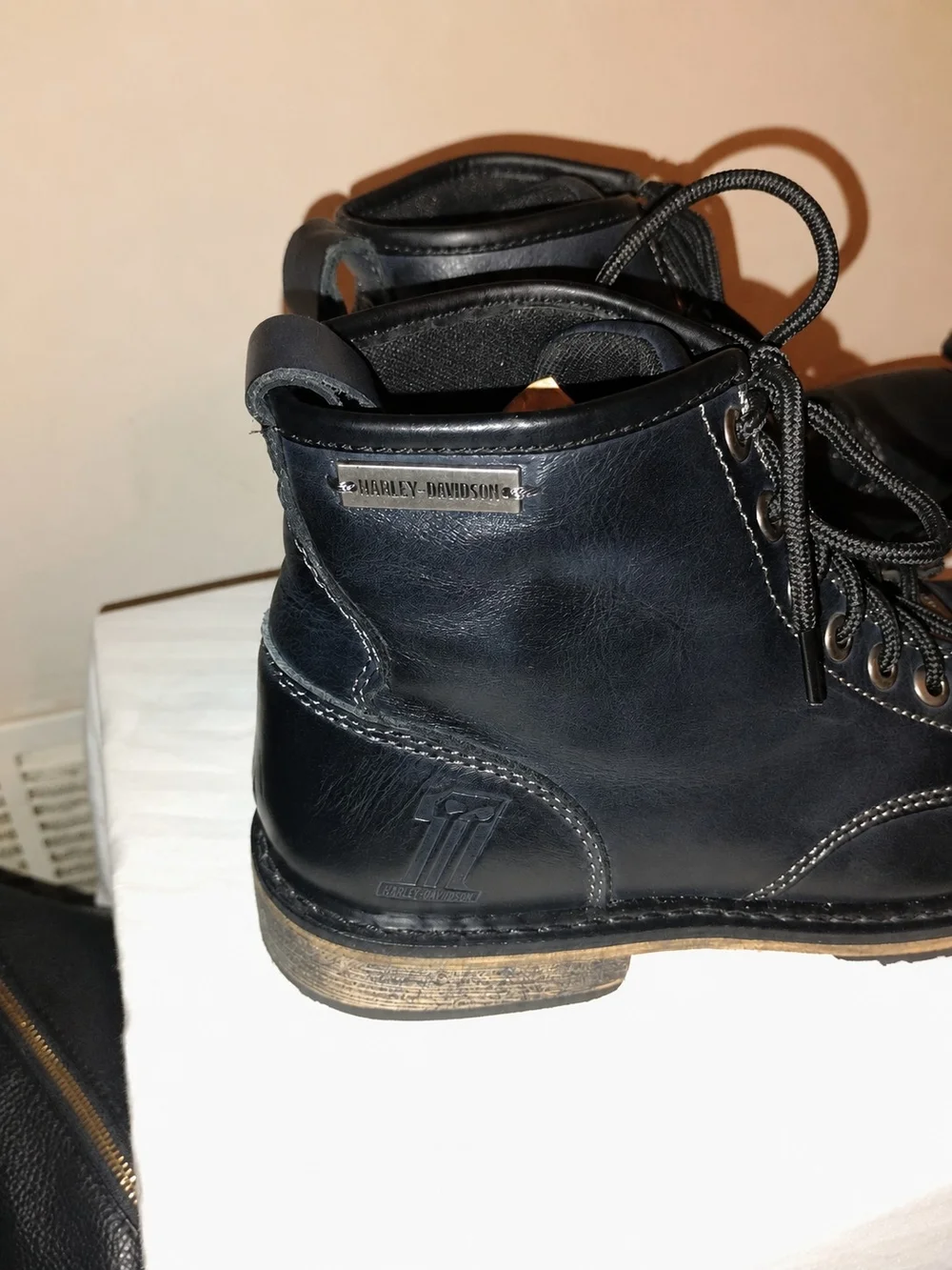 Harley-Davidson Black Leather Lace-Up Ankle Boots with Brown-Trim Sole